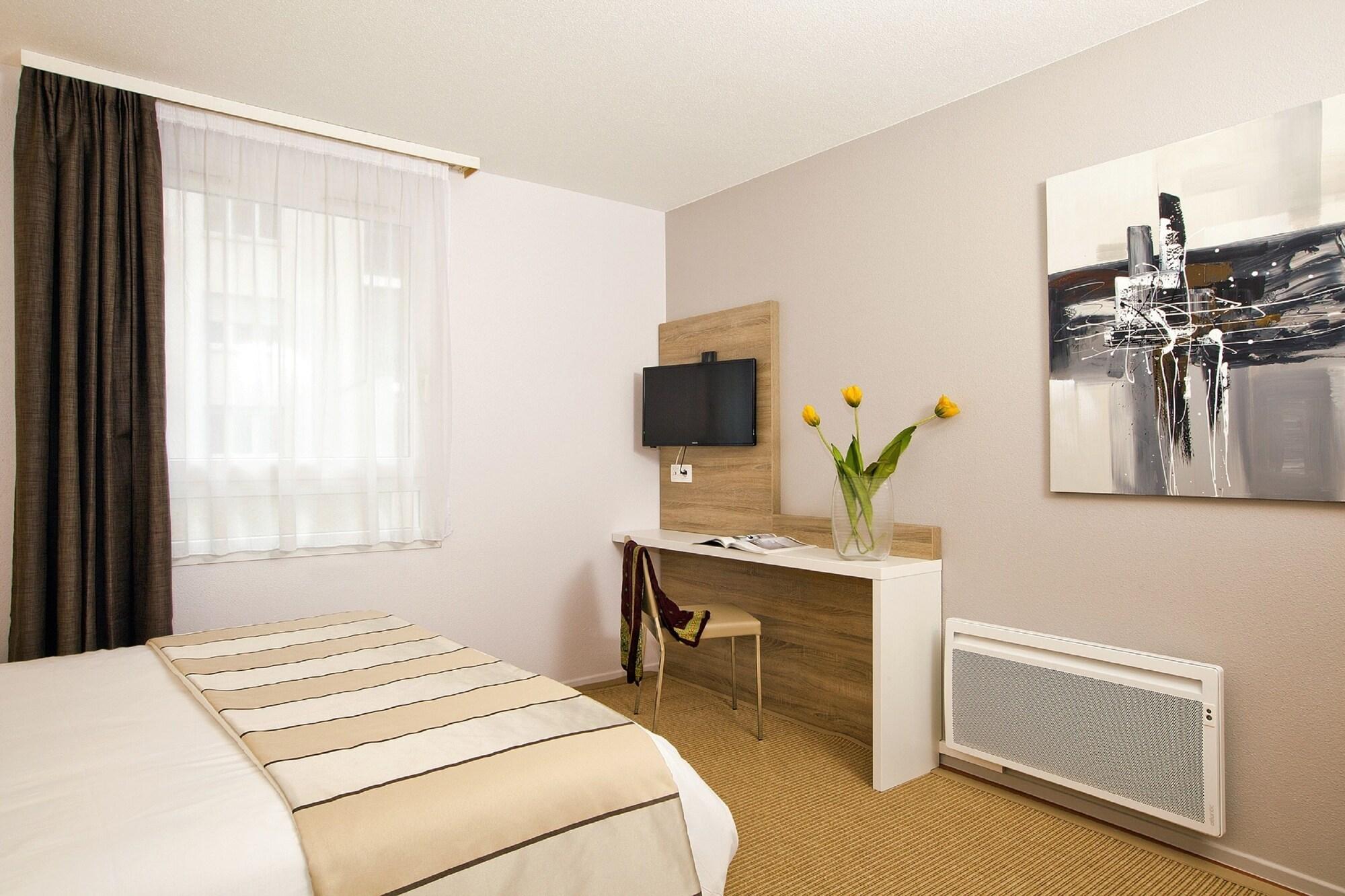 Séjours&Affaires Strasbourg Kleber Exterior foto