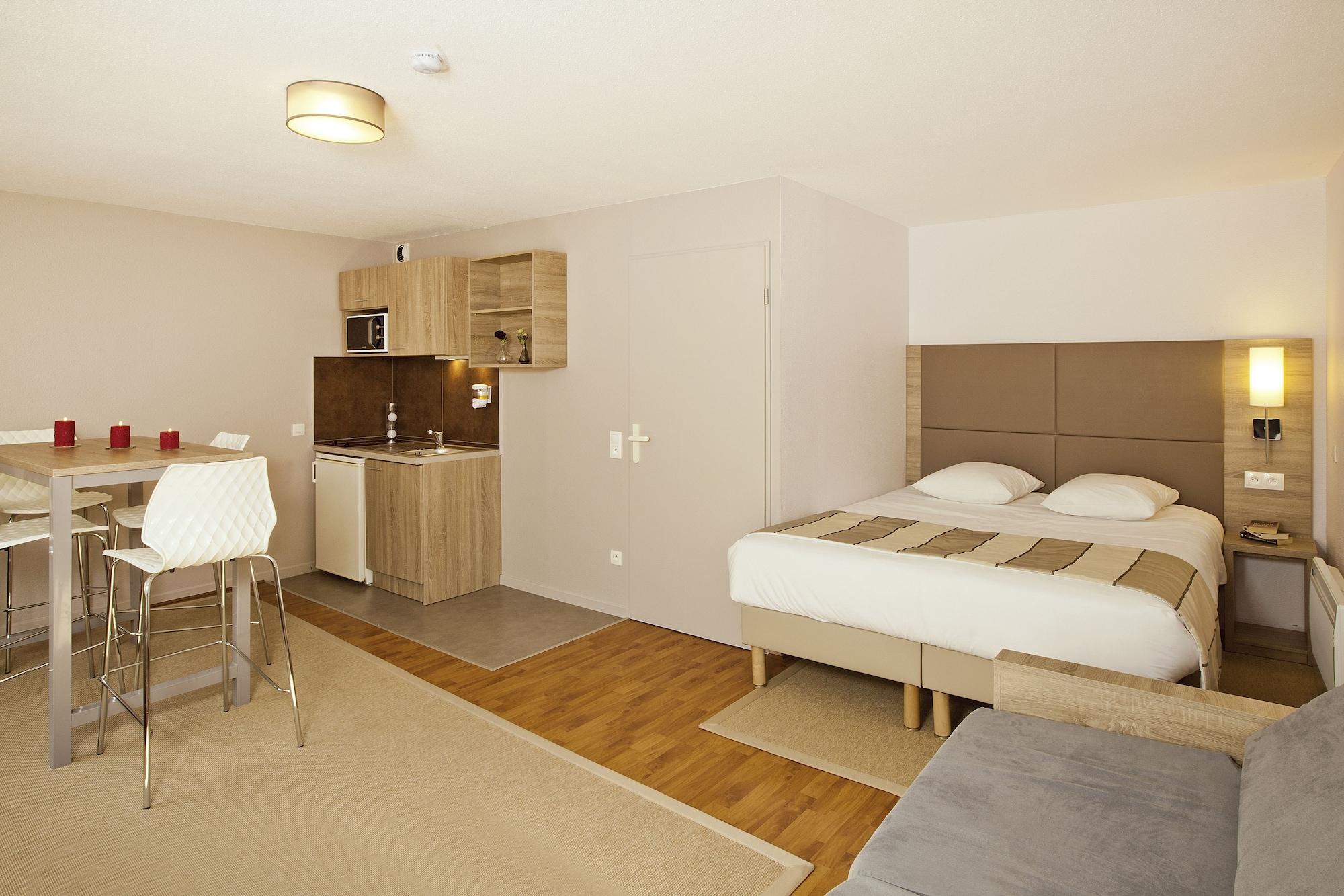 Séjours&Affaires Strasbourg Kleber Exterior foto