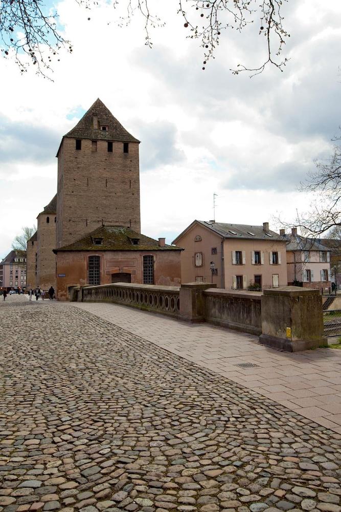Séjours&Affaires Strasbourg Kleber Exterior foto
